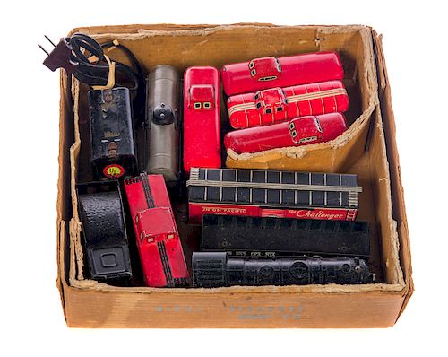 LOUIS MARX TOY TRAIN SET IN
