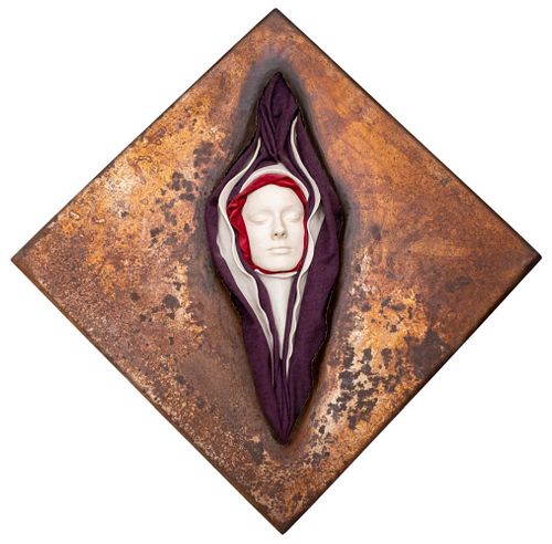 LOUIS MENDEZ BRUTALIST FEMALE