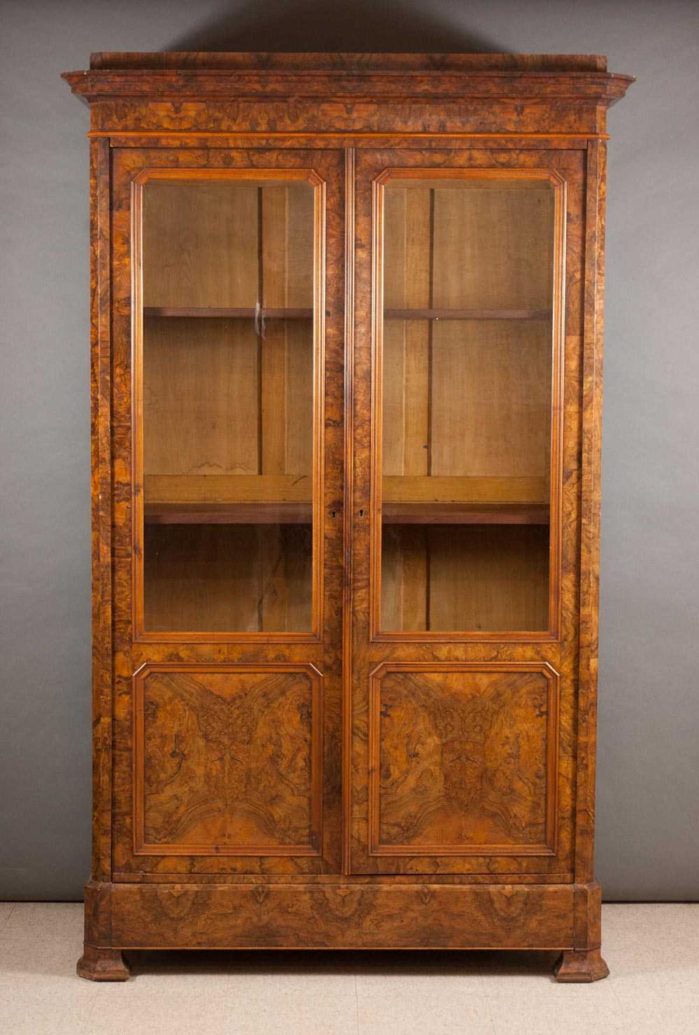 LOUIS PHILIPPE BURL WALNUT CABINET,