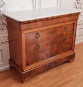 LOUIS PHILIPPE FIGURED WALNUT