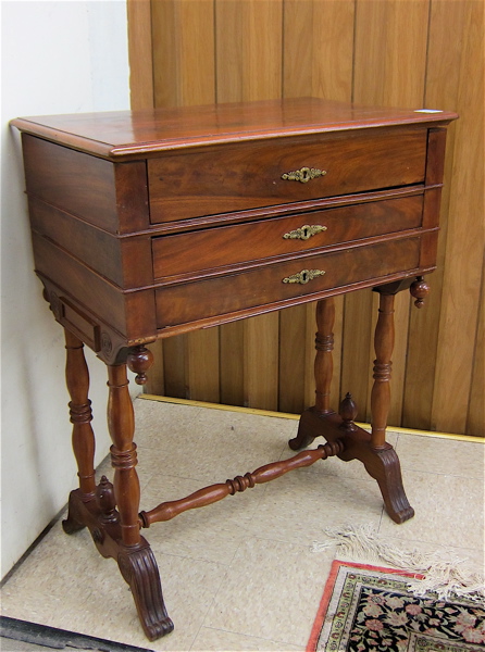 LOUIS PHILIPPE MAHOGANY DRESSING