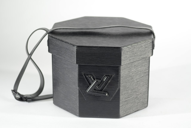 LOUIS VUITTON BLACK EPI LEATHER