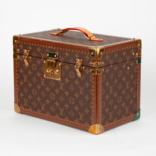 LOUIS VUITTON BOITE PHARMACIE