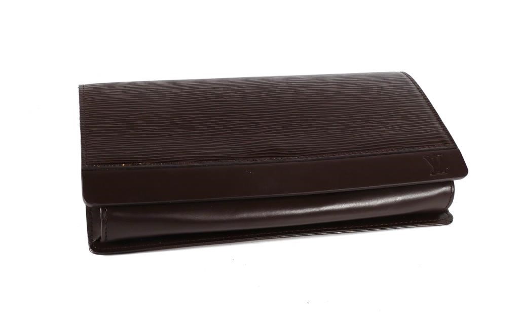 LOUIS VUITTON EPI POCHETTE