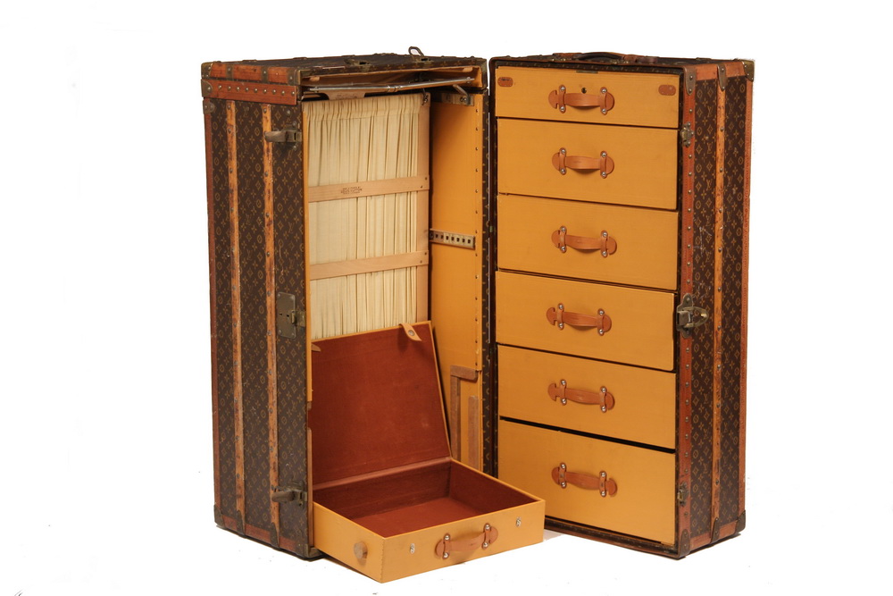 LOUIS VUITTON GENT'S WARDROBE TRUNK