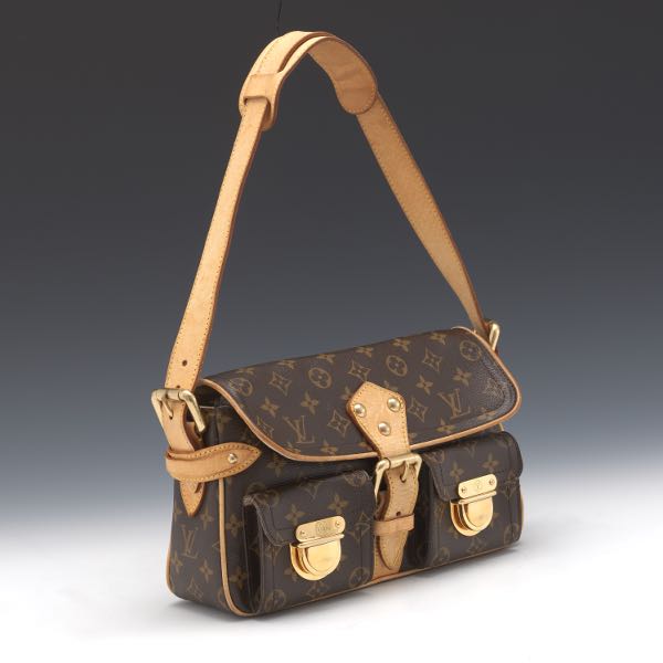 LOUIS VUITTON HUDSON PM BAG  11