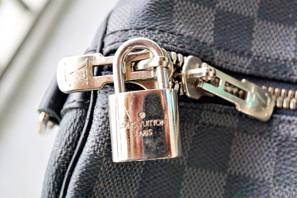 LOUIS VUITTON KEEPALL BANDOULIERE