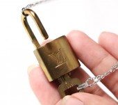 LOUIS VUITTON LOCK AND KEY NEC