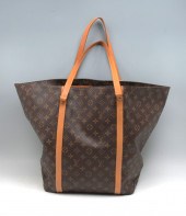LOUIS VUITTON MONOGRAM CANVAS