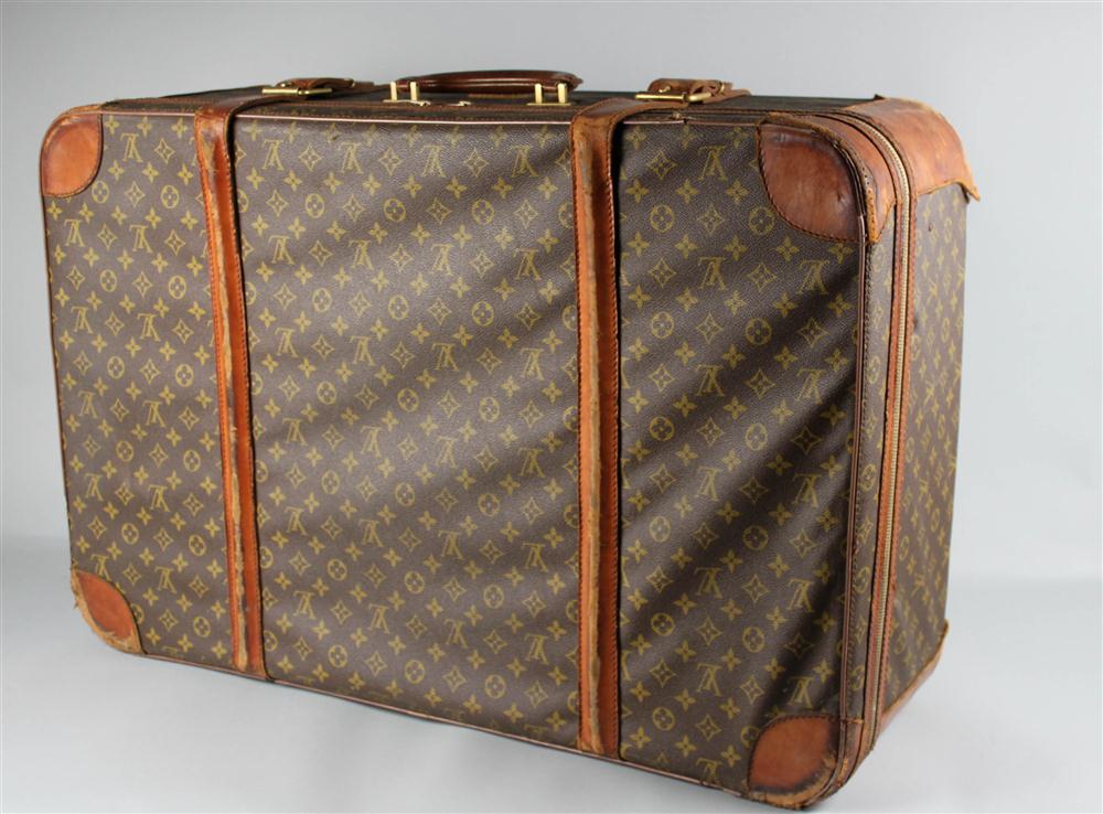 LOUIS VUITTON MONOGRAM CANVAS