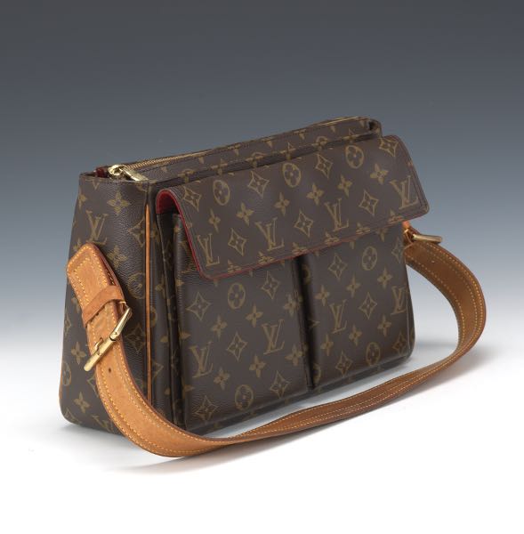 LOUIS VUITTON MONOGRAM CANVAS