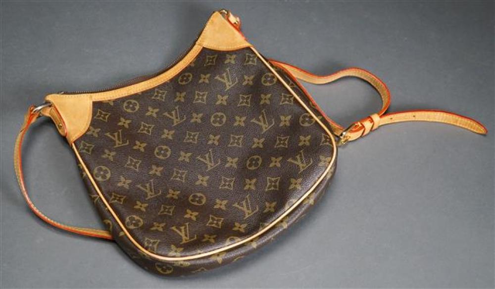 LOUIS VUITTON ODEON PM MONOGRAM