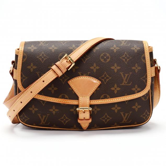 LOUIS VUITTON SOLOGNE SHOULDER
