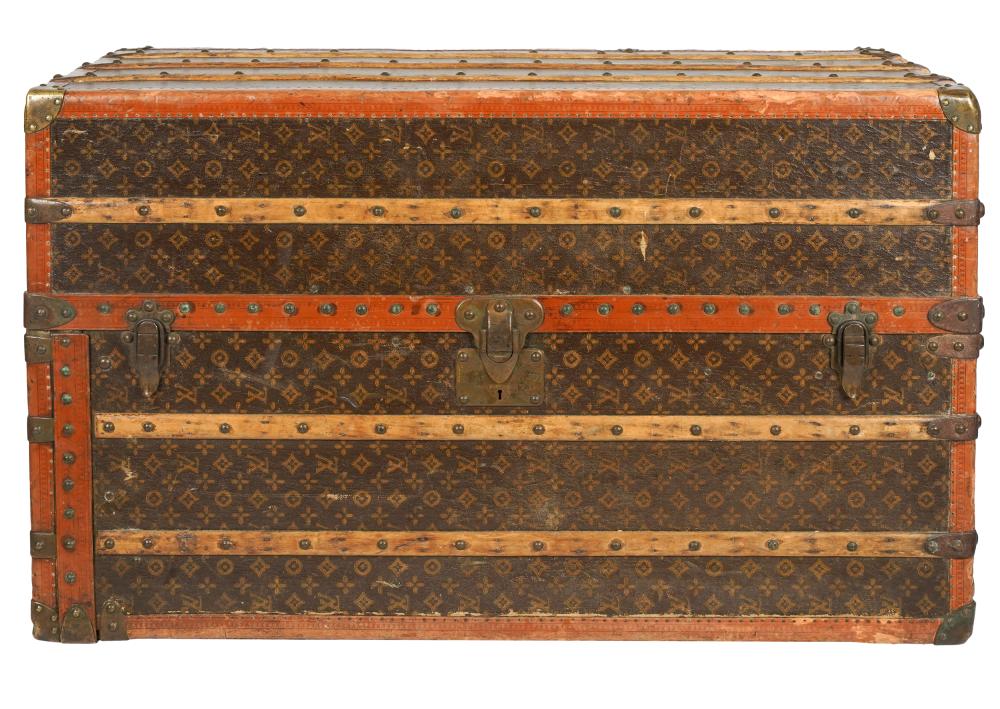 LOUIS VUITTON STEAMER TRUNKno label