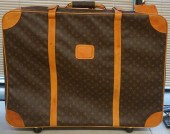 LOUIS VUITTON STYLE ROLLING SU