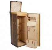 LOUIS VUITTON WARDROBE TRUNKLo