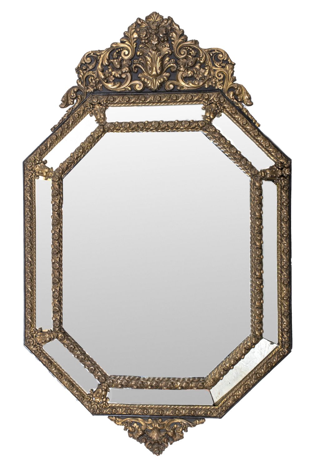 LOUIS XIII MANNER OCTAGONAL WALL