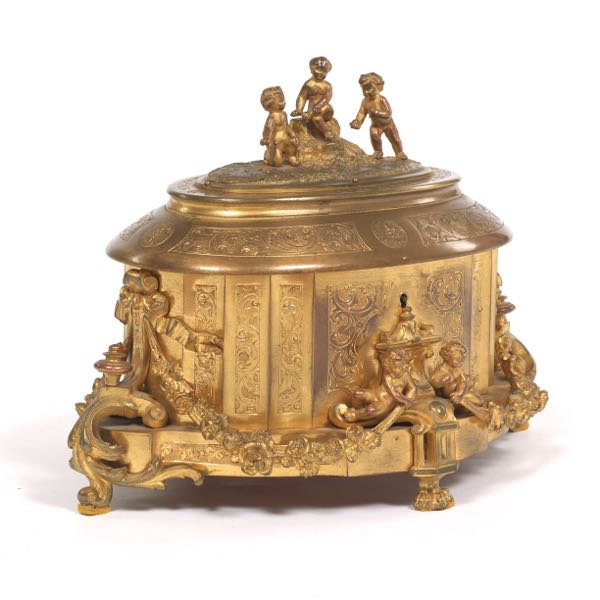 LOUIS XIV D'ORE BRONZE PUTTI