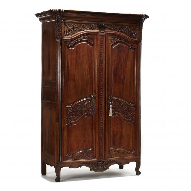 LOUIS XV CARVED WALNUT ARMOIRE 18th