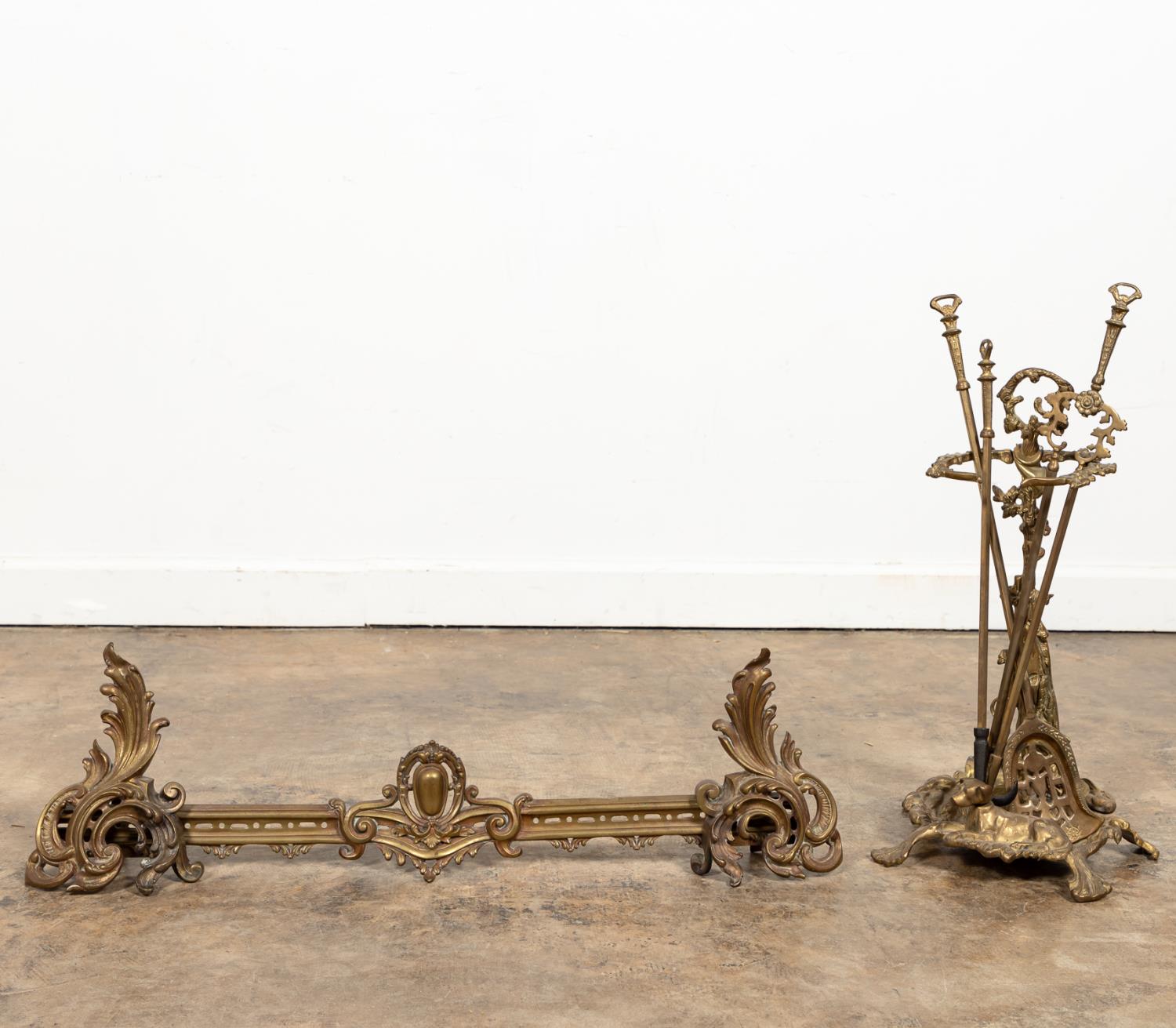 LOUIS XV CHENETS & HUNTING MOTIF