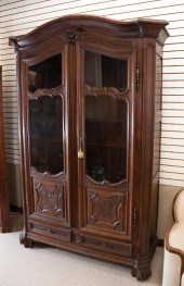 LOUIS XV DOUBLE-DOOR ARMOIRELO