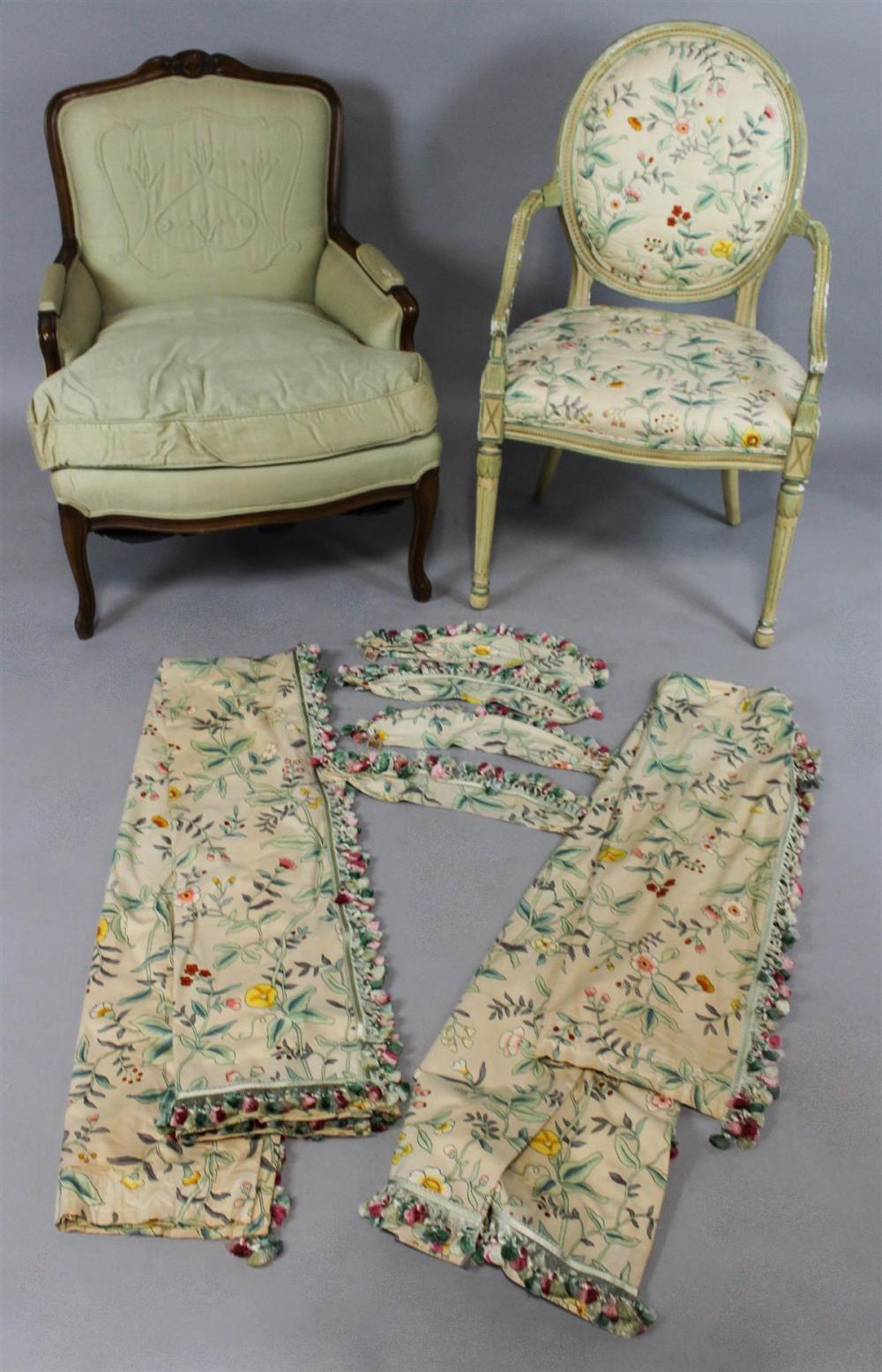 LOUIS XV STYLE BERGERE A LA REINE