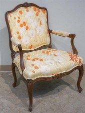 LOUIS XV STYLE CARVED FRUITWOO