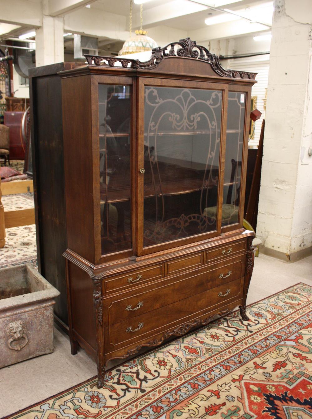 LOUIS XV STYLE CHINA CABINET ON