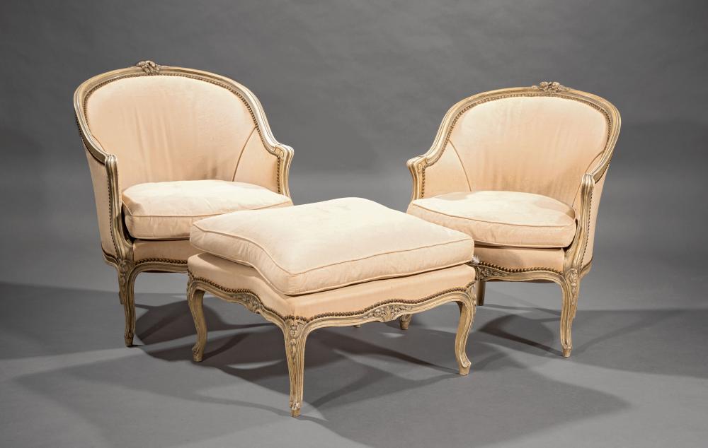 LOUIS XV-STYLE CRèME PEINTE BERGèRS