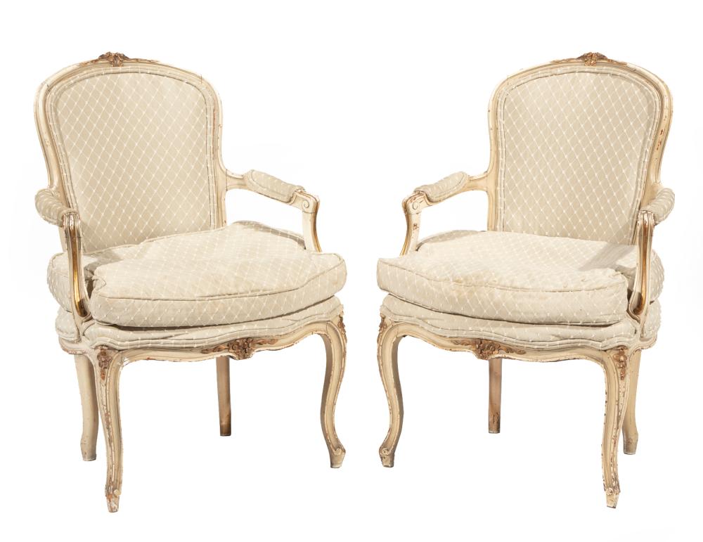 LOUIS XV-STYLE CREME PEINTE