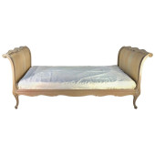 LOUIS XV STYLE DAY BED<br>A Lo
