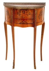 LOUIS XV STYLE DEMILUNE MARQUE
