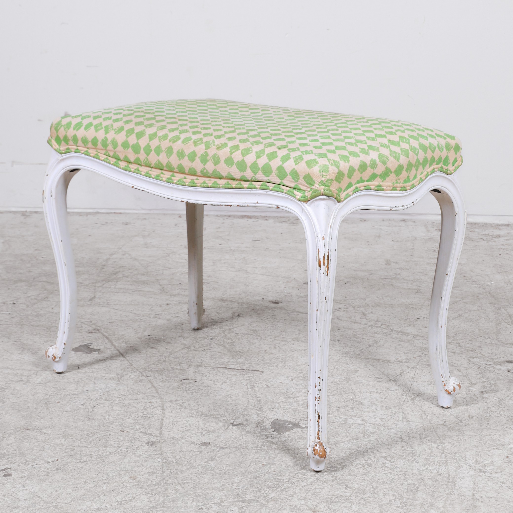Louis XV style distressed white