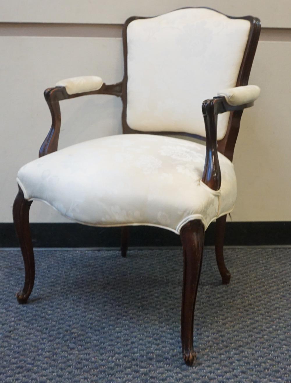 LOUIS XV STYLE FAUTEUILLouis XV