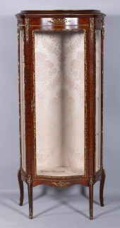LOUIS XV STYLE GILT METAL MOUN