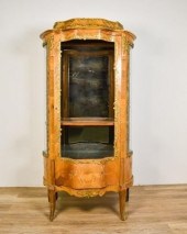 LOUIS XV STYLE GLASS VITRINELo