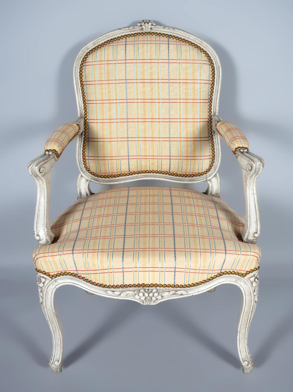 LOUIS XV STYLE GREY PAINTED