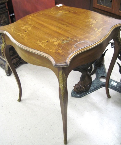 LOUIS XV STYLE LAMP TABLE