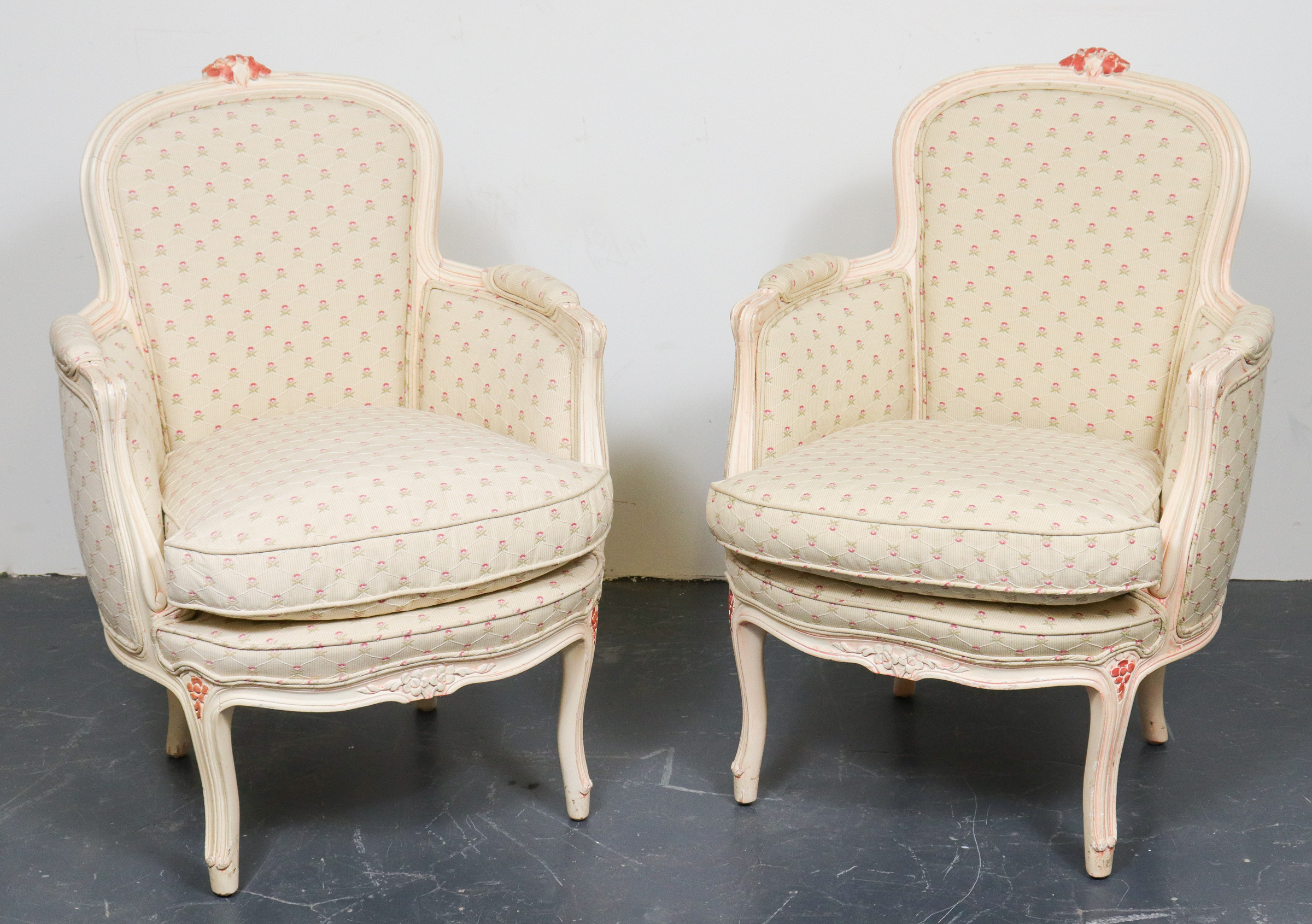 LOUIS XV STYLE PETITE BERGERS, PAIR