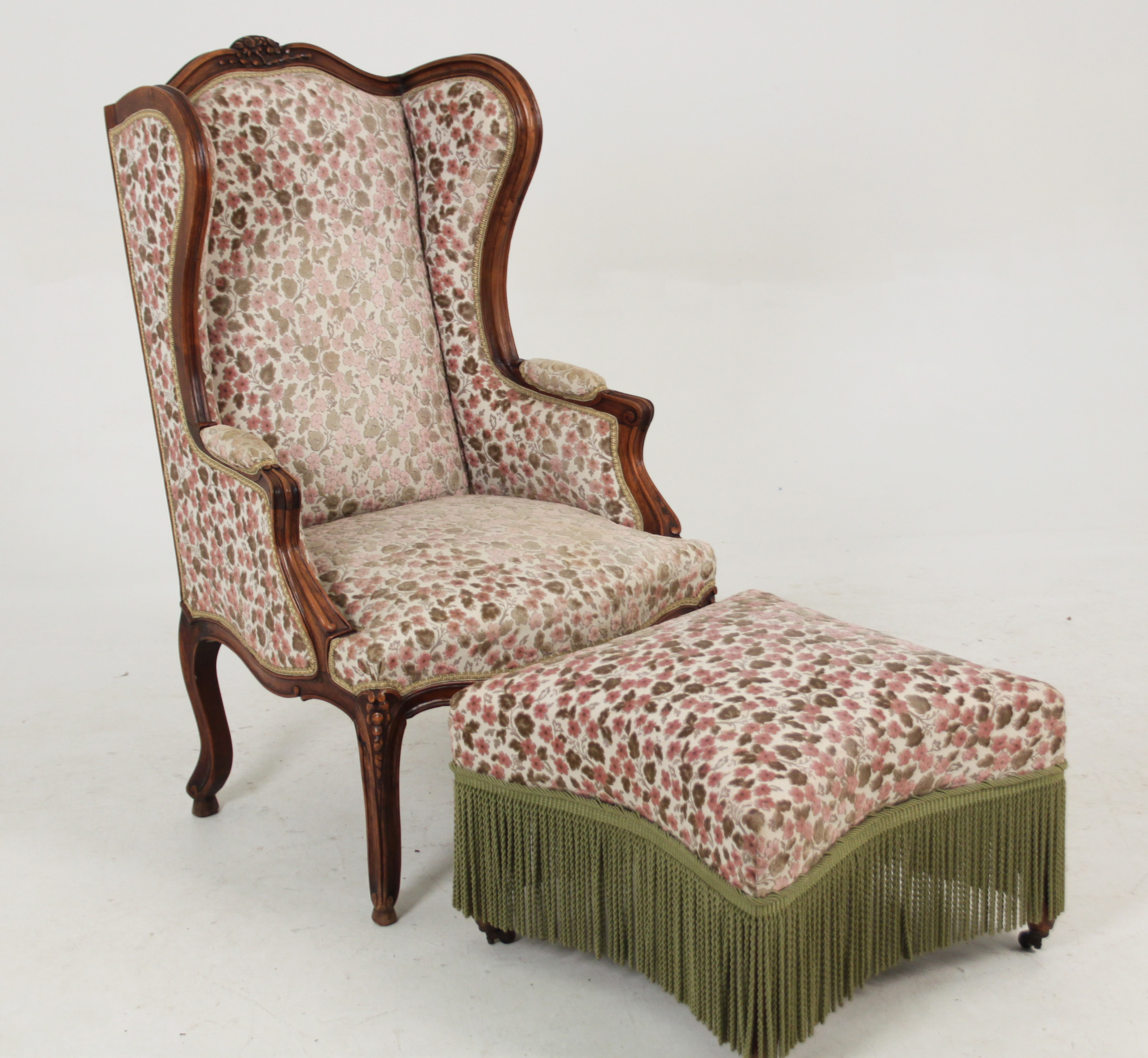 LOUIS XV STYLE PROVINCIAL BERGERE