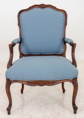 LOUIS XV STYLE UPHOLSTERED ARM