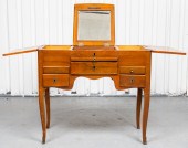 LOUIS XV WALNUT COIFFEUSE/POUD