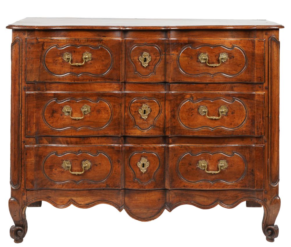 LOUIS XV WALNUT COMMODELouis XV