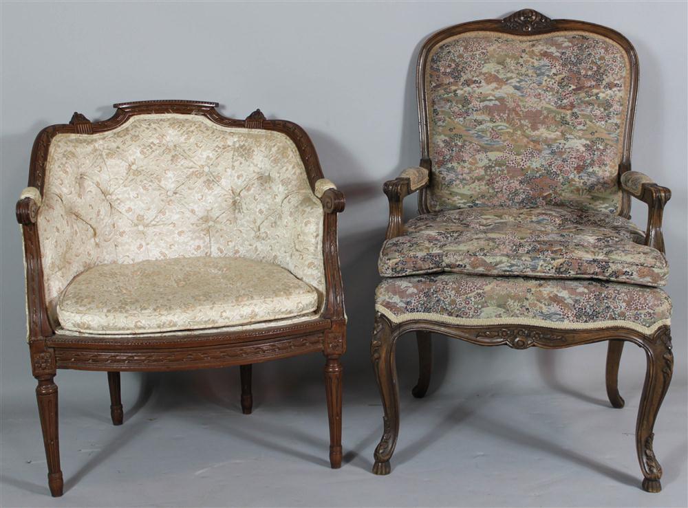 LOUIS XVI CARVED MAHOGANY TUB