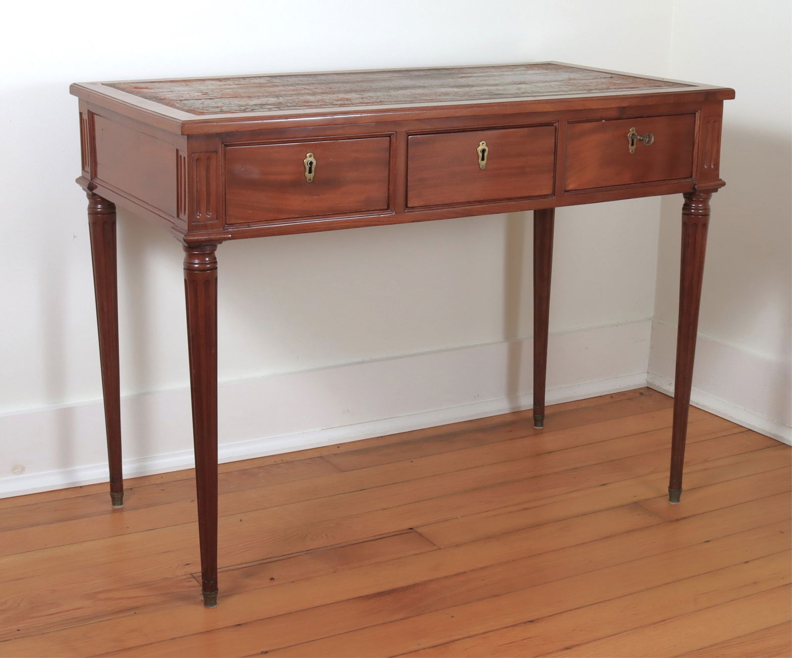 LOUIS XVI MAHOGANY BUREAU PLATLouis