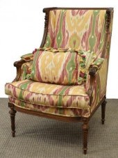 LOUIS XVI STYLE CARVED BERGERE