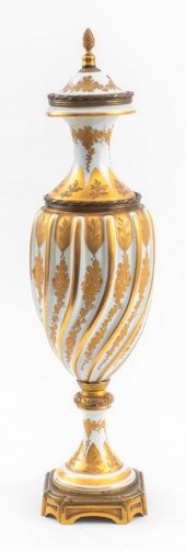 LOUIS XVI STYLE GILDED PORCELA