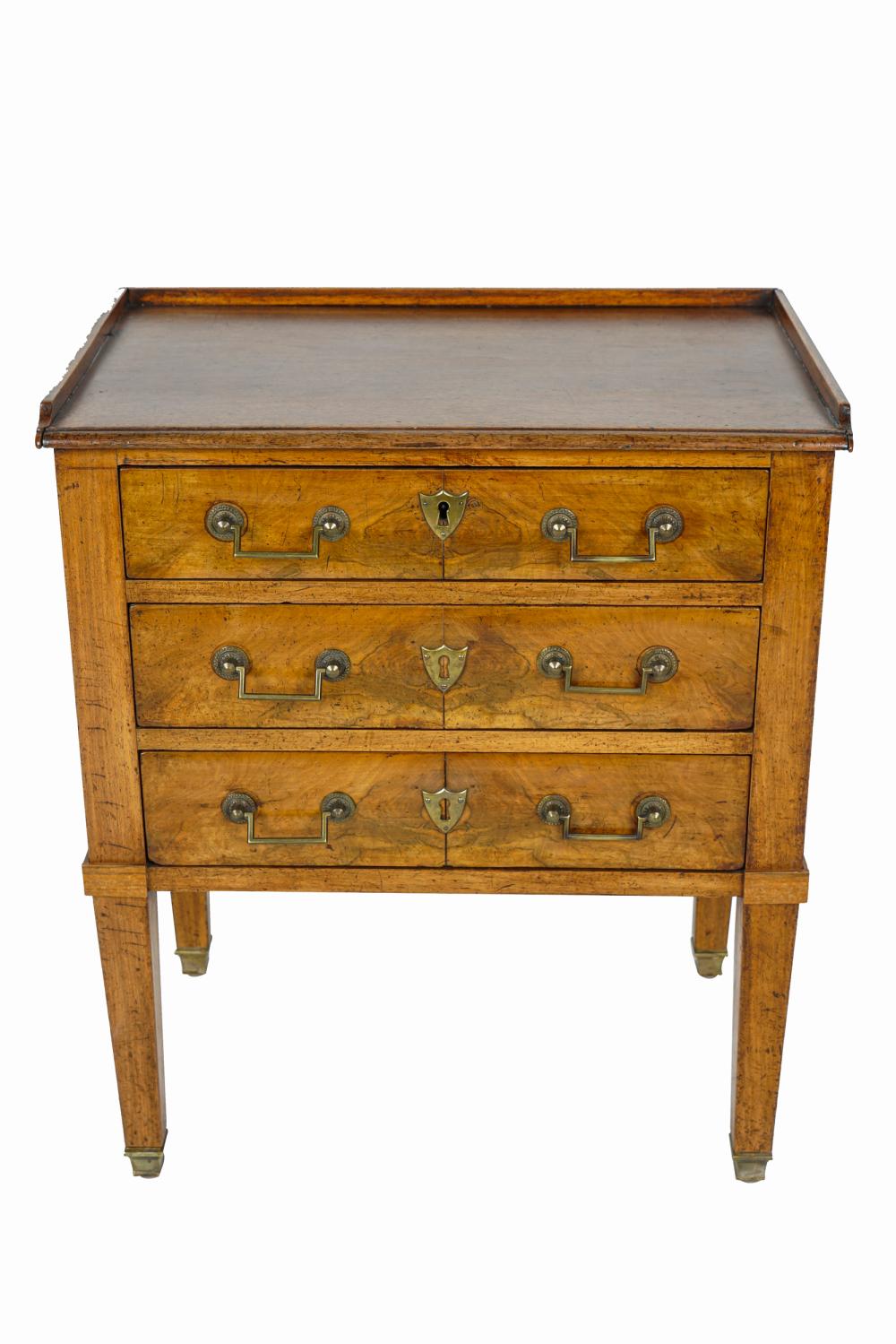 LOUIS XVI STYLE PETITE