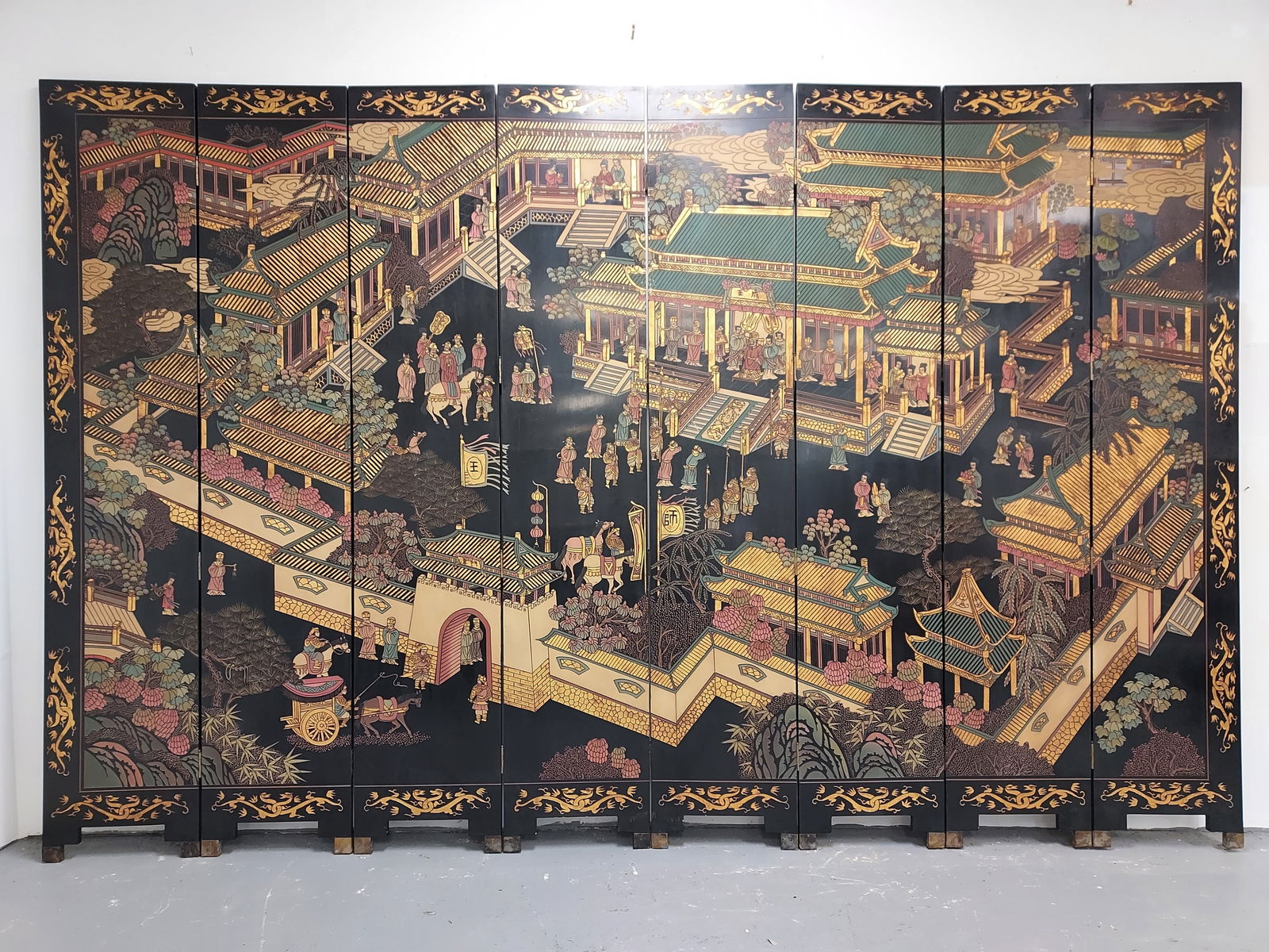 LRG CHINESE 8 PANEL COROMANDEL ROOM