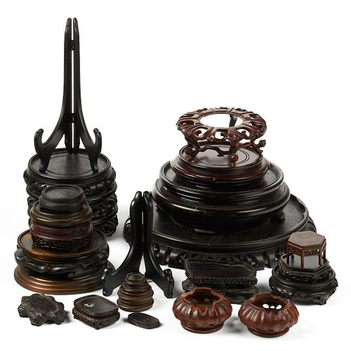 LRG GRP: CHINESE VASE STANDSLarge